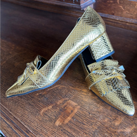 NWOT - GOLD FAUX SNAKE - Picture 10 of 14